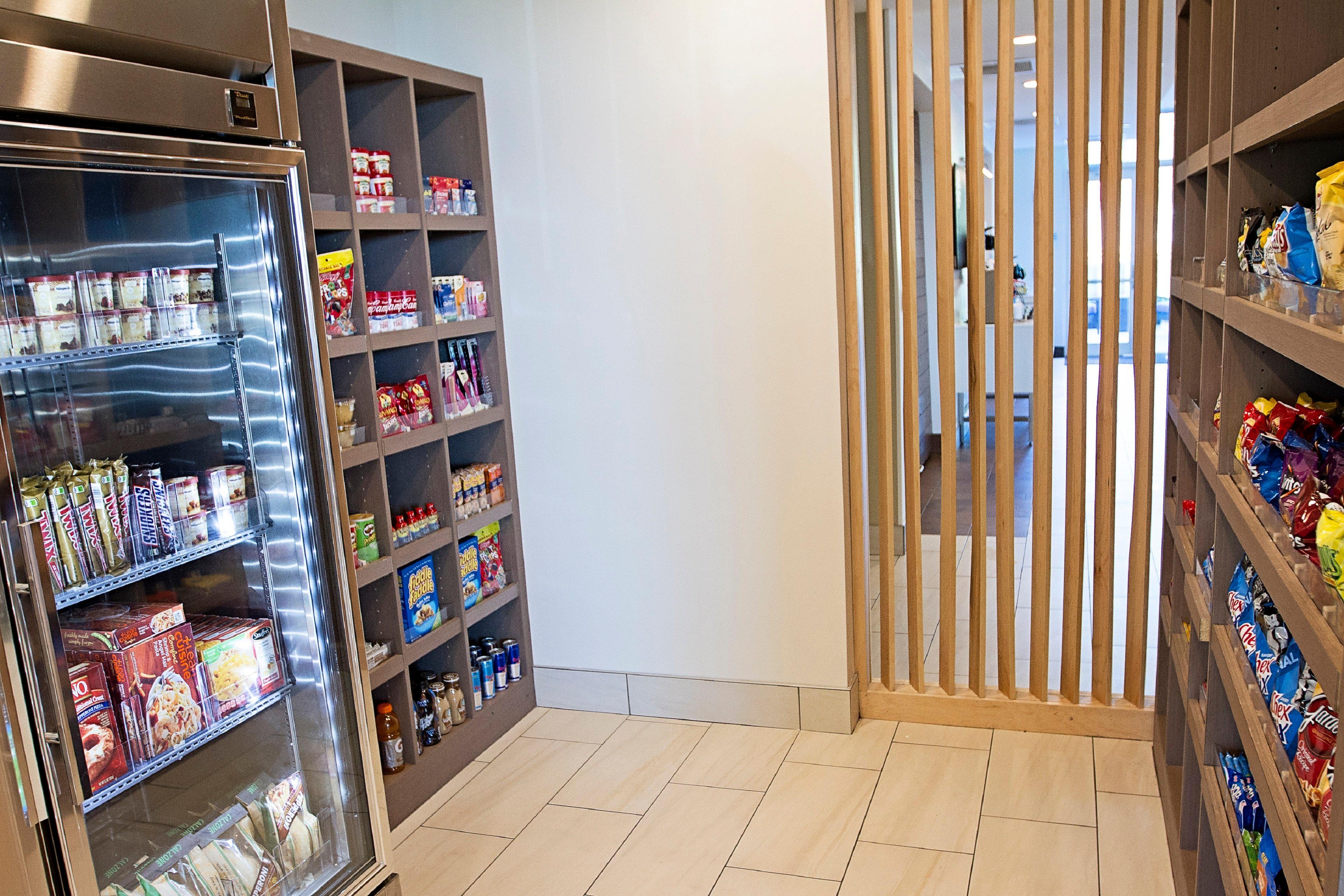 Holiday Inn Express & Suites Greenwood Mall By Ihg Extérieur photo