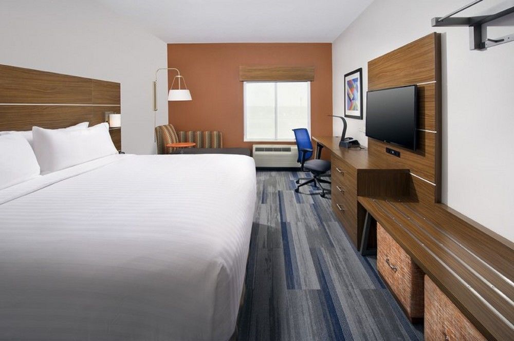 Holiday Inn Express & Suites Greenwood Mall By Ihg Extérieur photo