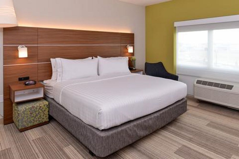 Holiday Inn Express & Suites Greenwood Mall By Ihg Extérieur photo